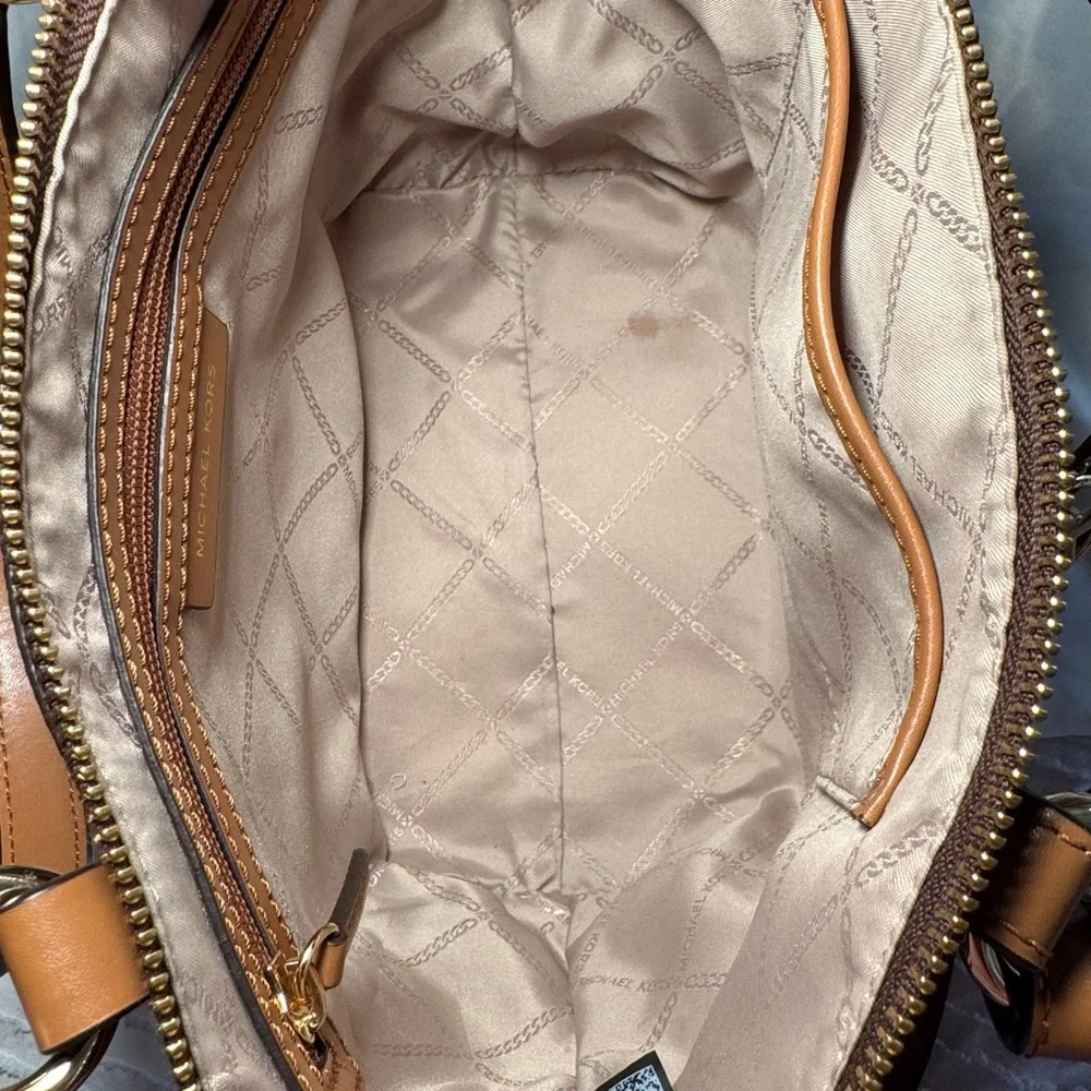 Michael Kors Sullivan Signature Multicolor Satchel cute! - Picture 5 of 5